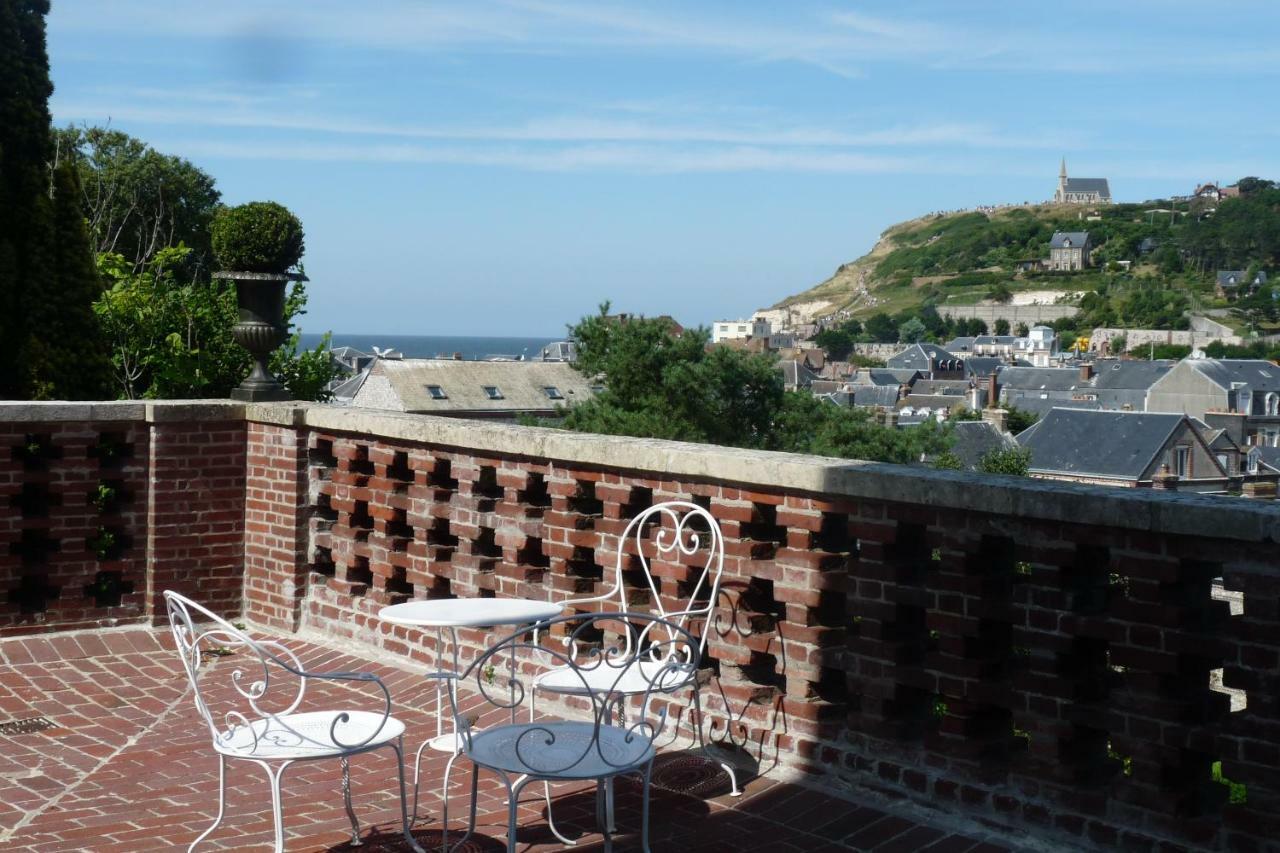 Castel De La Terrasse Bed & Breakfast Etretat Exterior photo