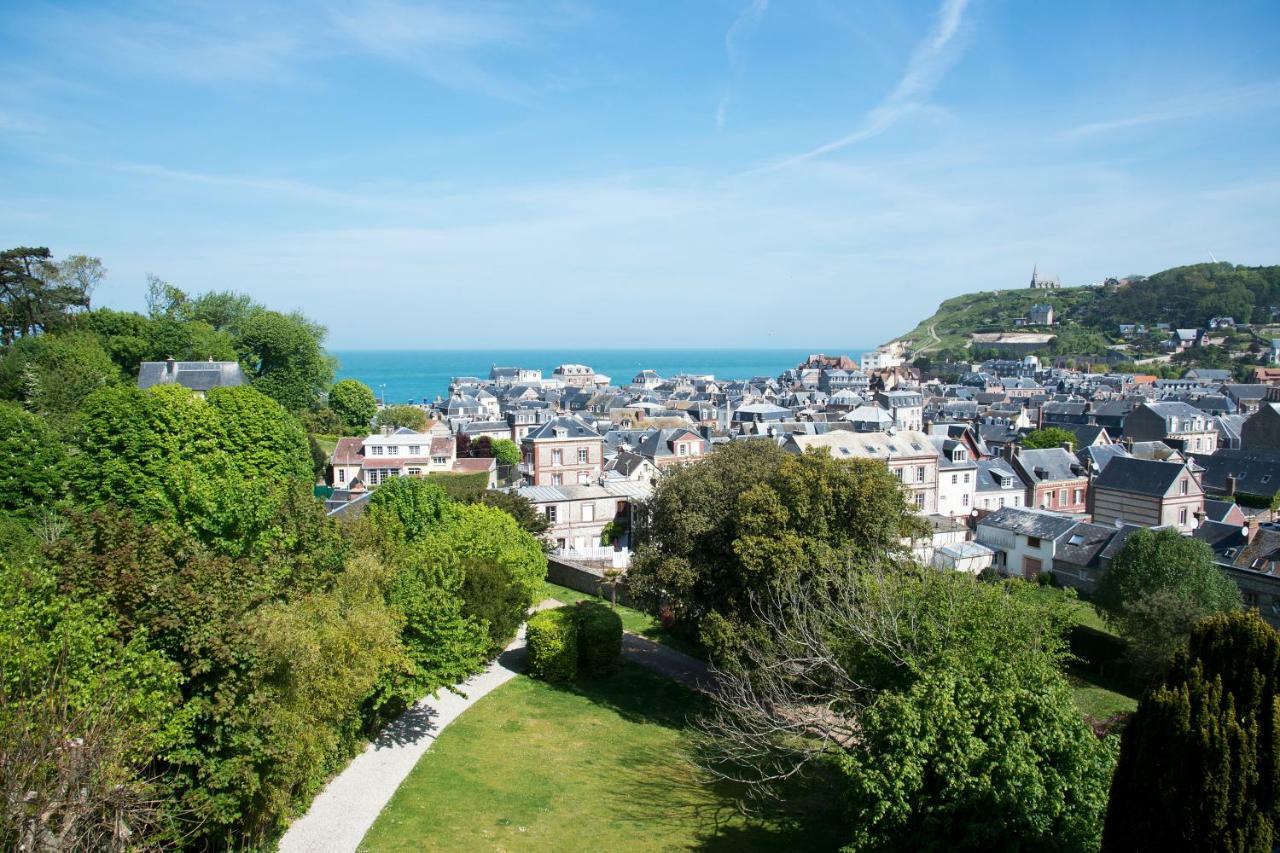 Castel De La Terrasse Bed & Breakfast Etretat Exterior photo