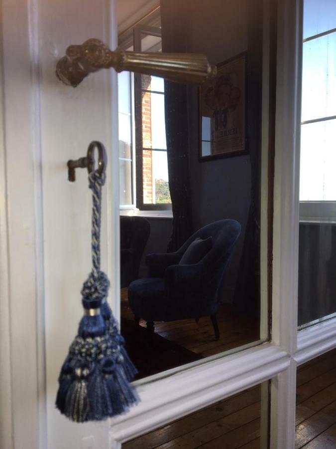 Castel De La Terrasse Bed & Breakfast Etretat Exterior photo